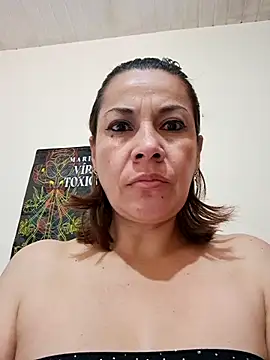 Snapshot of Zaralu_ chatting on 16, 5, 2026 Zaralu online show from 16, 5, 2026