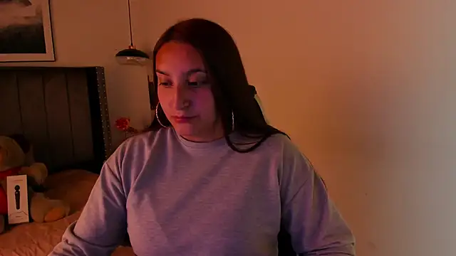 Snapshot of Alaia_Cute chatting on 24, 12, 2024 Alaia Cute online show from 24, 12, 2024