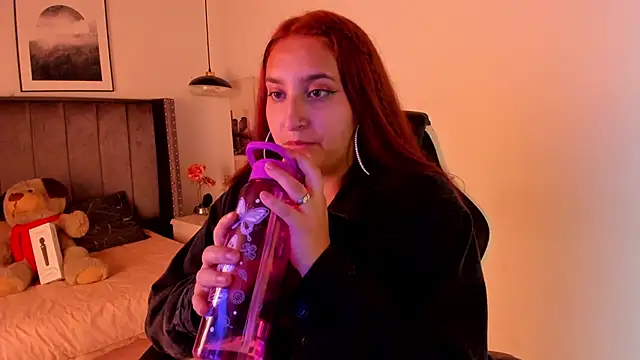 Snapshot of Alaia_Cute chatting on 8, 1, 2025 Alaia Cute online show from 8, 1, 2025