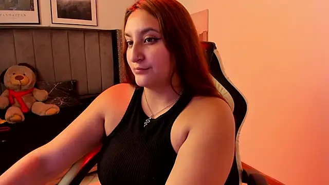 Snapshot of Alaia_Cute chatting on 3, 3, 2025 Alaia Cute online show from 3, 3, 2025