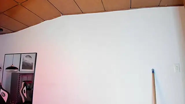 Snapshot of Alaia_Cute chatting on 4, 10, 2025 Alaia Cute online show from 4, 10, 2025