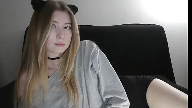 ErikaShyy online show from 16, 6, 2026