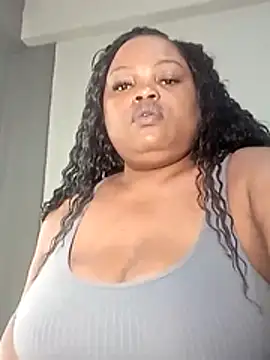 Snapshot of hugemelonsxxx chatting on 26, 11, 2025 hugemelonsxxx online show from 26, 11, 2025