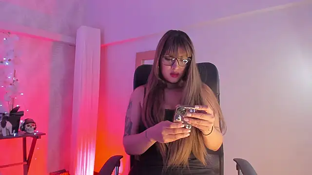 CyntiaAdams online show from 8, 3, 2025