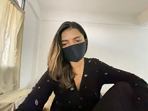 MaYaa  11 online show from 17, 12, 2024