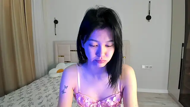 Snapshot of Lola_Peach chatting on 15, 1, 2026 Lola Peach online show from 15, 1, 2026