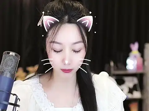 Nuyoah-77 online show from 1, 3, 2025