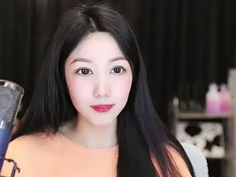 Nuyoah-77 online show from 10, 3, 2025