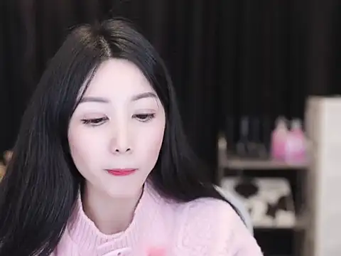 Nuyoah-77 online show from 12, 11, 2025