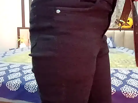 Snapshot of GoldnessAishu chatting on 19, 1, 2025 GoldnessAishu online show from 19, 1, 2025