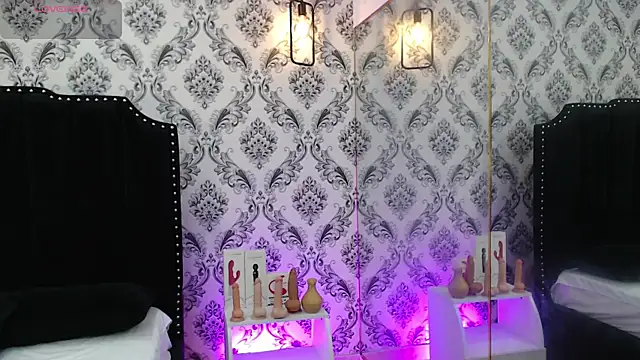 Snapshot of SaaraBrown chatting on 5, 3, 2025 SaaraBrown online show from 5, 3, 2025