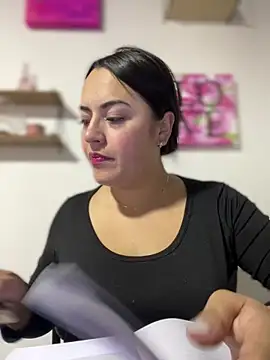 Lesly 10- online show from 10, 6, 2026