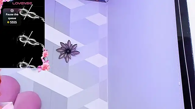 Snapshot of KylieMonnett chatting on 12, 1, 2025 KylieMonnett online show from 12, 1, 2025