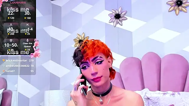 Snapshot of KylieMonnett chatting on 19, 1, 2025 KylieMonnett online show from 19, 1, 2025