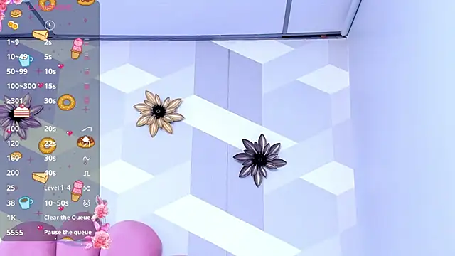 Snapshot of KylieMonnett chatting on 9, 2, 2025 KylieMonnett online show from 9, 2, 2025