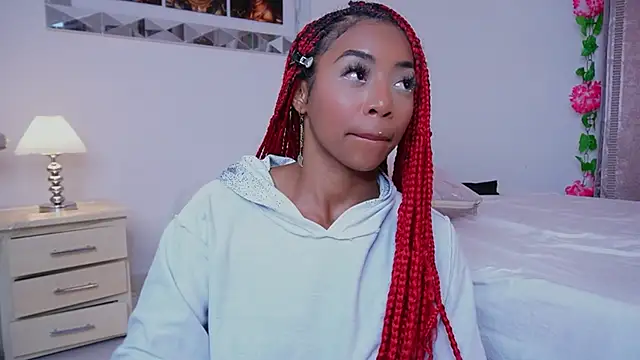 Alondrasparrow2 online show from 1, 2, 2025