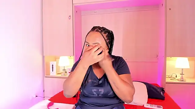 EmilyyStuart online show from 14, 2, 2025