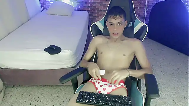 zacariasss  online show from 13, 9, 2025