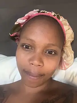 Snapshot of InkLady444 chatting on 10, 11, 2025 InkLady444 online show from 10, 11, 2025