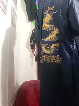 yezz3011 online show from 4, 1, 2025