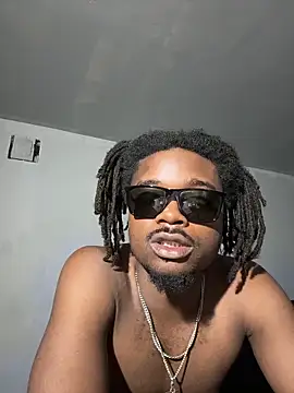 Snapshot of SluttyLyfe4L chatting on 17, 5, 2026 SluttyLyfe4L online show from 17, 5, 2026