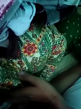 Snapshot of Lustyful_Couple chatting on 27, 10, 2025 Lustyful Couple online show from 27, 10, 2025