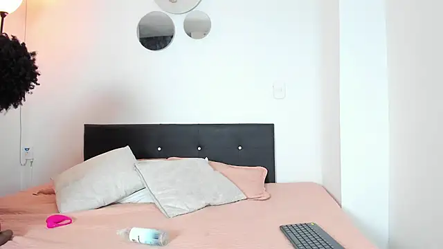 DailaSmith online show from 30, 10, 2025