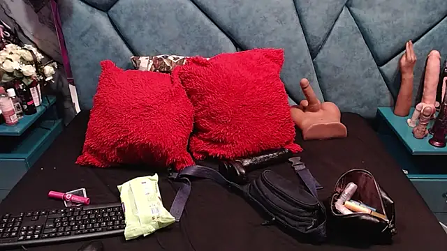 Snapshot of Luciana_Ass chatting on 24, 11, 2025 Luciana Ass online show from 24, 11, 2025