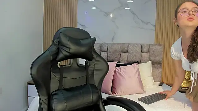 Khalifa fletcher online show from 31, 1, 2025