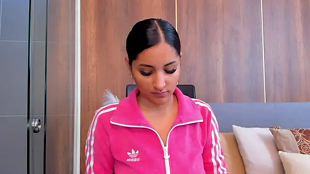 AishaPeyton online show from 9, 1, 2025