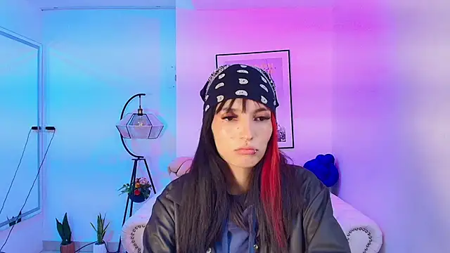 Snapshot of Dafne_huges chatting on 14, 1, 2025 Dafne huges online show from 14, 1, 2025