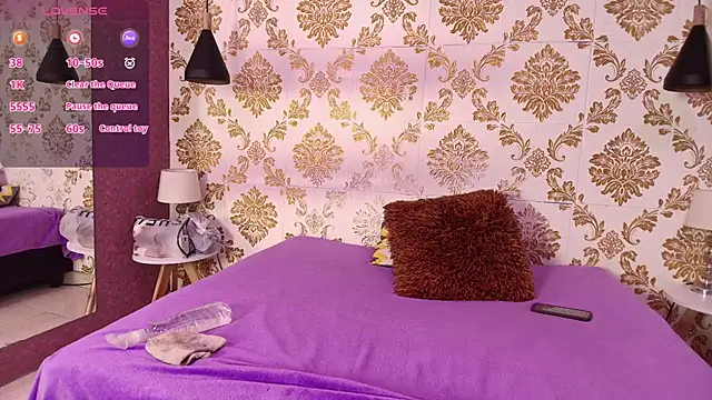 Snapshot of Dafne_huges chatting on 19, 2, 2025 Dafne huges online show from 19, 2, 2025