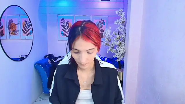 Snapshot of Dafne_huges chatting on 27, 9, 2025 Dafne huges online show from 27, 9, 2025