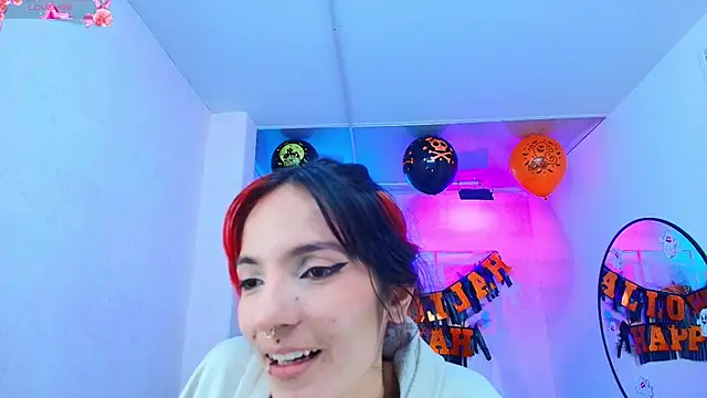 Snapshot of Dafne_huges chatting on 30, 10, 2025 Dafne huges online show from 30, 10, 2025