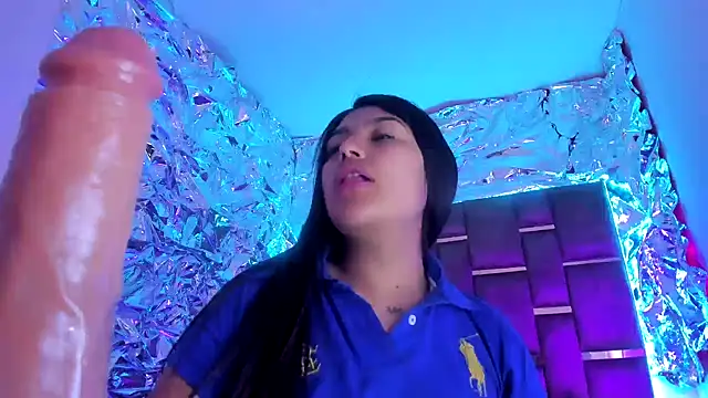 SarahStones online show from 1, 12, 2025