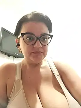 Madisonpalacio online show from 25, 7, 2026