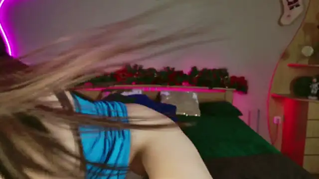 Alisha Shy online show from 1, 2, 2025