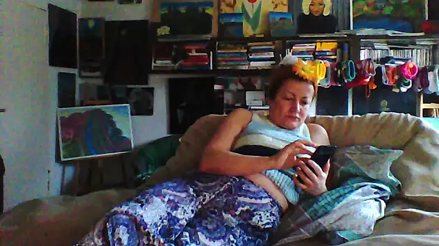 Snapshot of MariaAnaSunshine chatting on 12, 1, 2026 MariaAnaSunshine online show from 12, 1, 2026