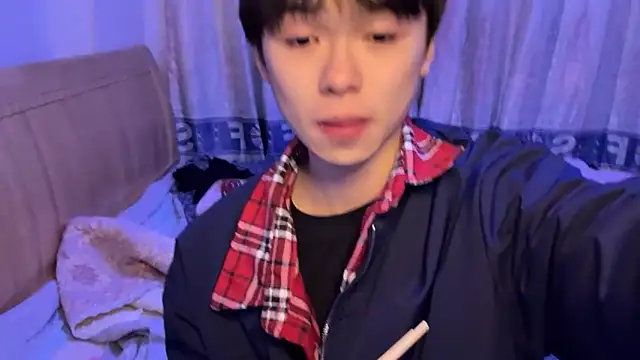 xiaottt1918 online show from 9, 1, 2025