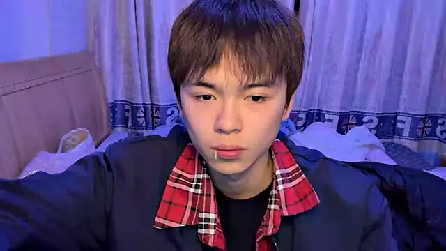 xiaottt1918 online show from 17, 1, 2025