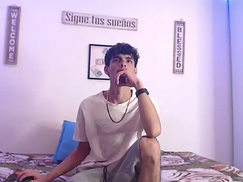 harrytomson 1 online show from 23, 1, 2025