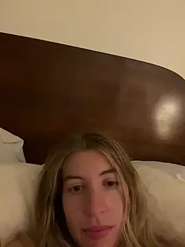 kylierose00 online show from 25, 7, 2026