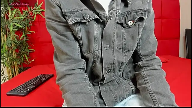 elena and derek online show from 5, 1, 2025