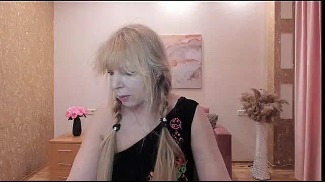 Anna Diax online show from 2, 4, 2026