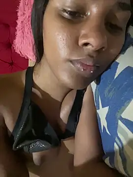 Snapshot of cristinamontiel chatting on 28, 1, 2025 cristinamontiel online show from 28, 1, 2025