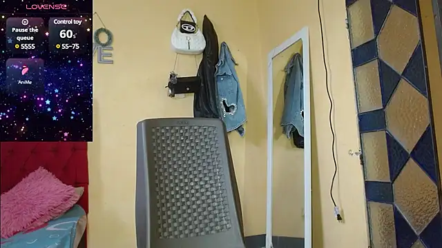 Snapshot of cristinamontiel chatting on 9, 3, 2025 cristinamontiel online show from 9, 3, 2025