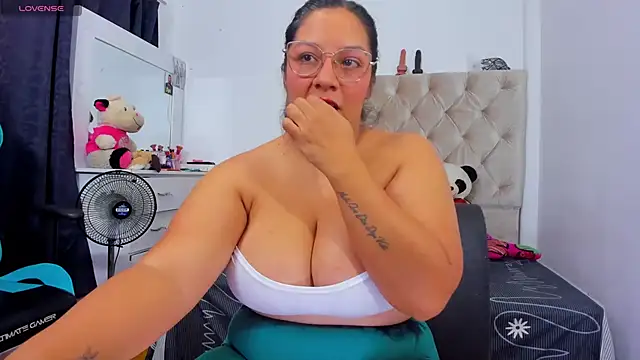 lulu ferrer online show from 12, 11, 2025