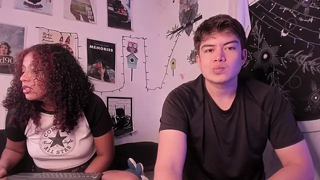 Snapshot of hothoneychile chatting on 12, 10, 2025 hothoneychile online show from 12, 10, 2025