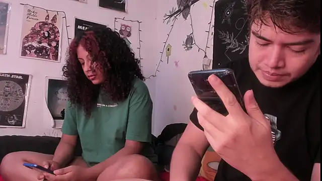 Snapshot of hothoneychile chatting on 4, 11, 2025 hothoneychile online show from 4, 11, 2025