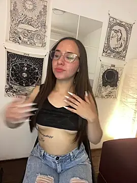 Carlaat online show from 11, 12, 2024